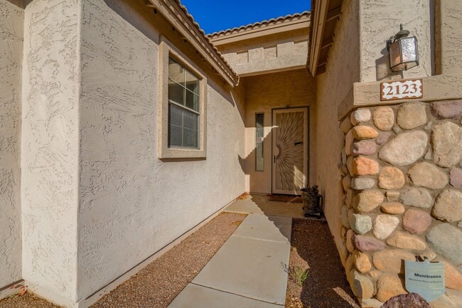 Photo - Oversized Lot + Dual Garages! 3 Bed + Den in Mountain Vista
