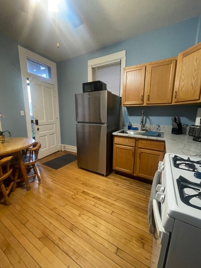 Photo - 2107 W Coulter St