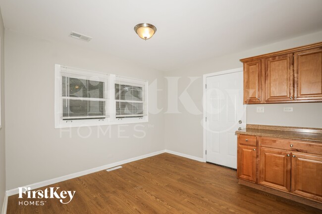 12865 W Highland Ave