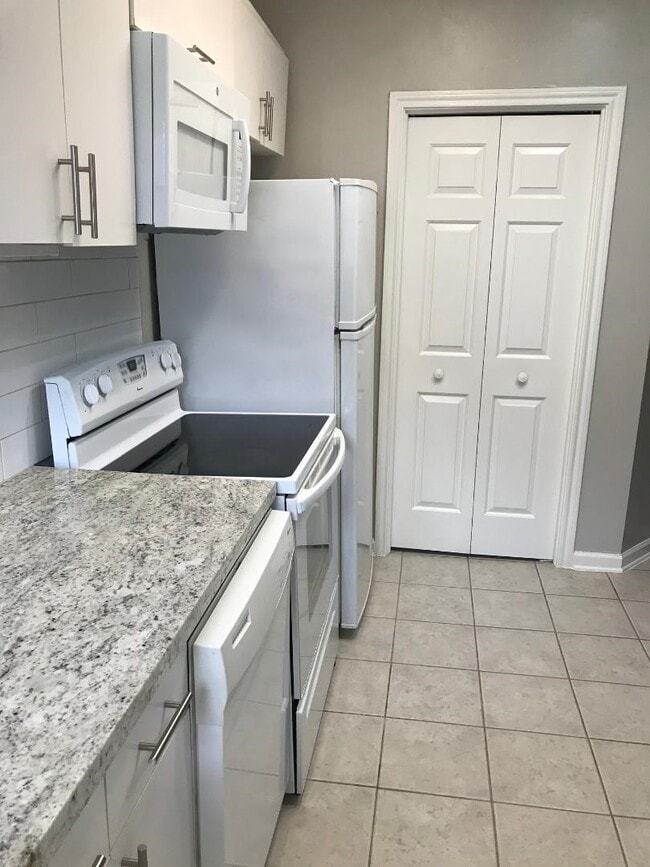 Photo - 315 Branard St Unidad 4