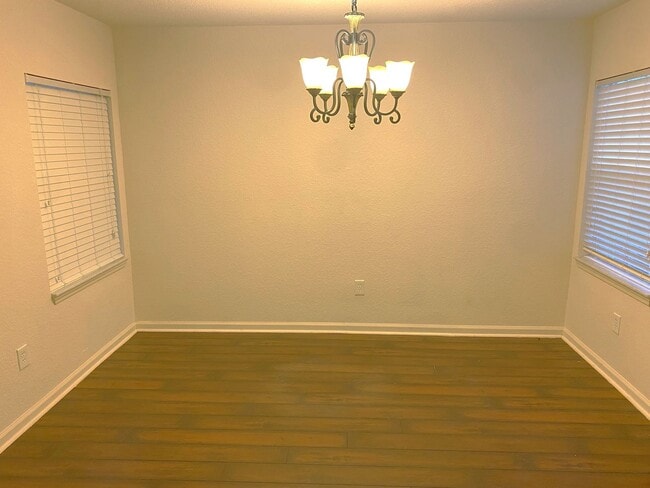 Photo - 8550 Argyle Business Loop