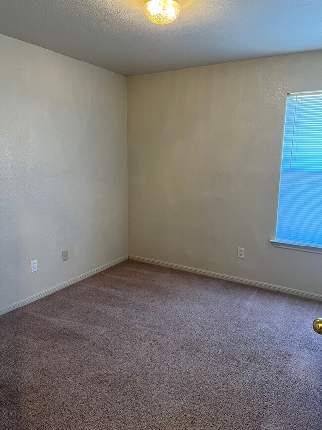 Photo - 4106 Wine Cup Rd Unidad B