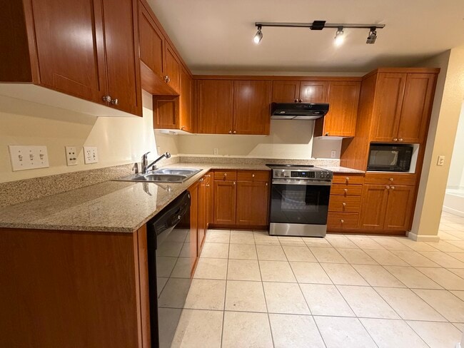 Photo - 1818 Moore Blvd