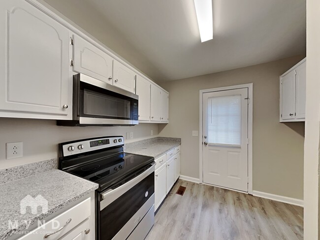 Photo - 453 Westgate Blvd