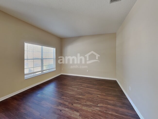 Photo - 7529 Dragon Fly Loop