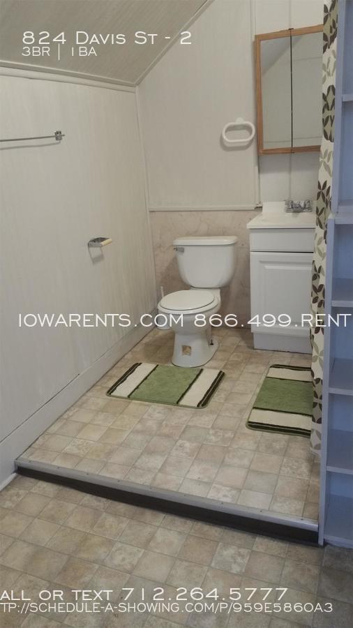 824 Davis Ave Unit 2