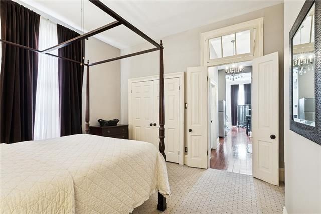 1211 Bourbon St Unit 1211