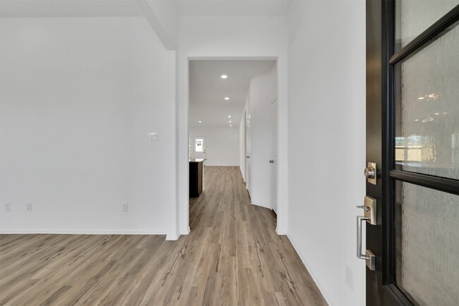 Photo - 3806 Rock Ledge Dr