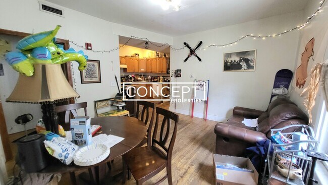 Photo - 131 Brook St Unit 3