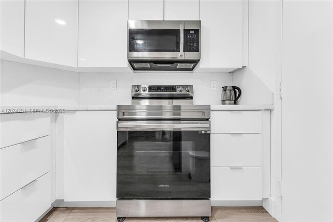 Photo - 300 Bayview Dr Unit 214
