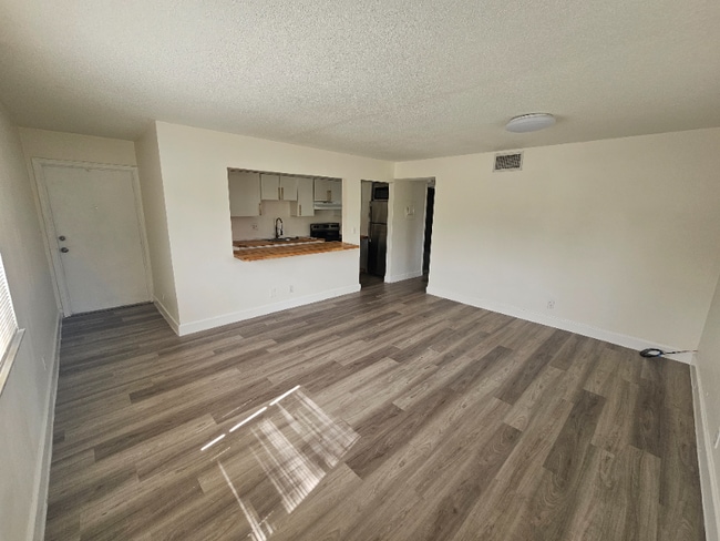 Photo - 236 SE 9th Ave