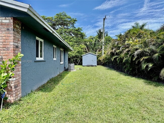 Photo - 320 Holloway Dr Unit 0