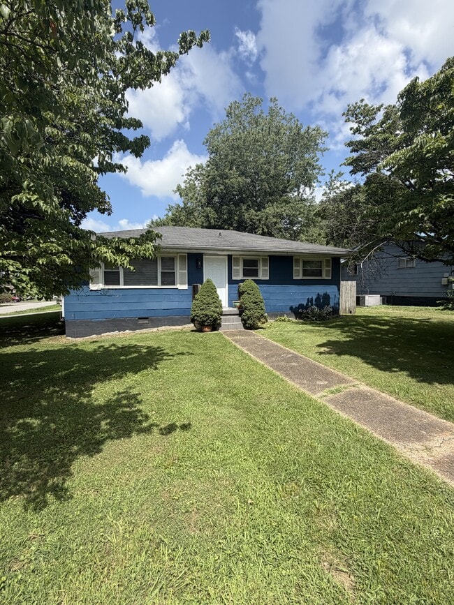 Building Photo - 1617 S Mack Smith Rd