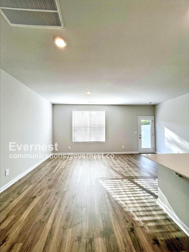 Photo - 4239 Feetham Dr