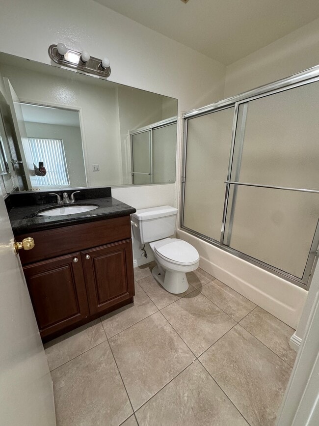 Photo - 10911 Rochester Ave Unidad 304