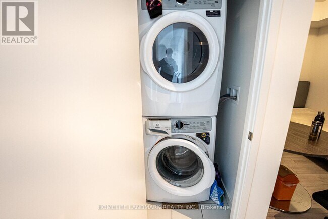 Photo - 2031 Kennedy Rd Unit 1617