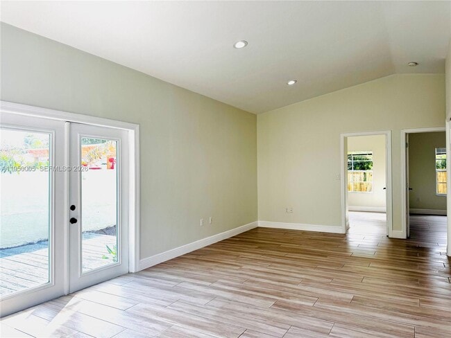 Photo - 1012 NE 17th Ct Unit 3