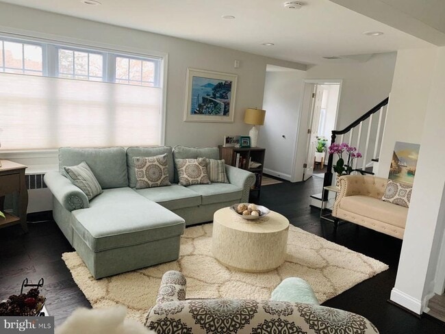 Building Photo - 9006 Linton St