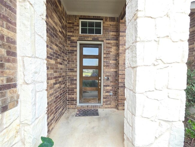 1717 Navajo Song Ln