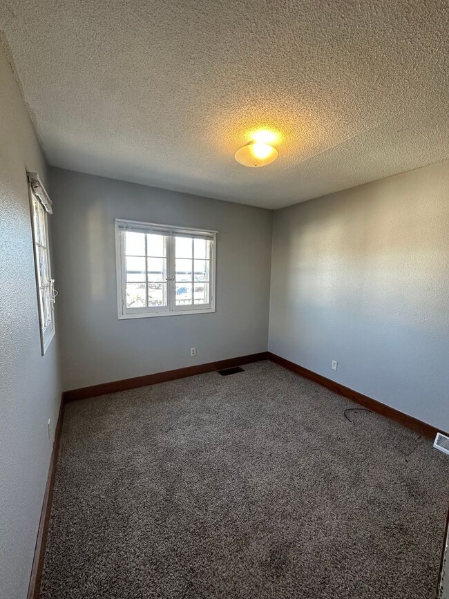 1BD/1BA HOME! - 1BD/1BA HOME!