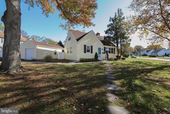 Building Photo - 521 5th Ave