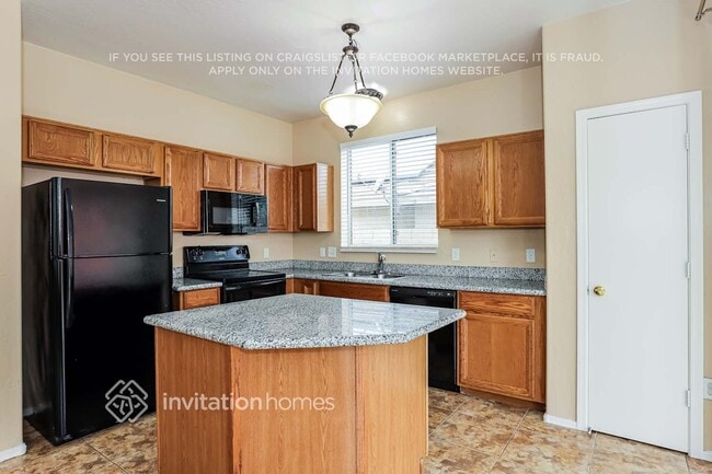 Photo - 13350 W Rose Ln