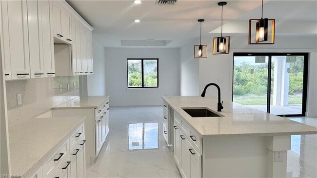 Building Photo - 4105 East 15th Street Rental