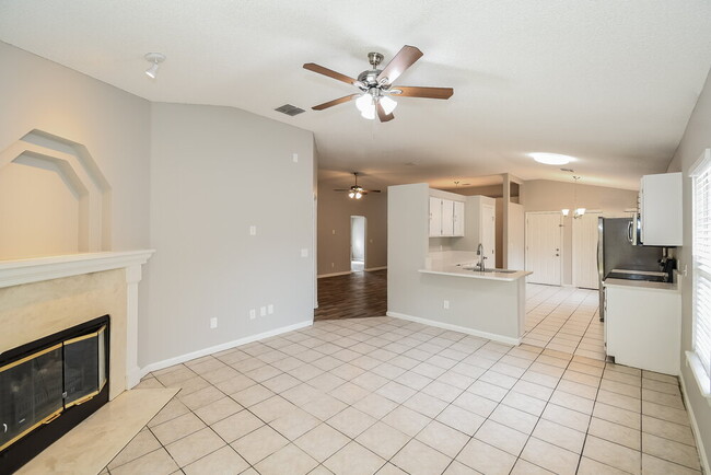 Photo - 7547 Ginger Tea Trail W