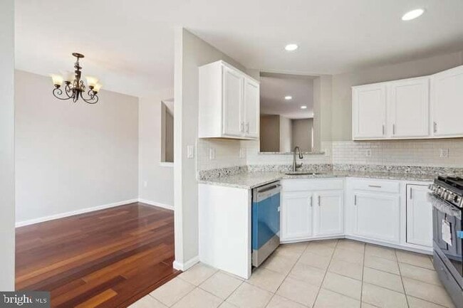 Photo - 22989 Whitehall Terrace