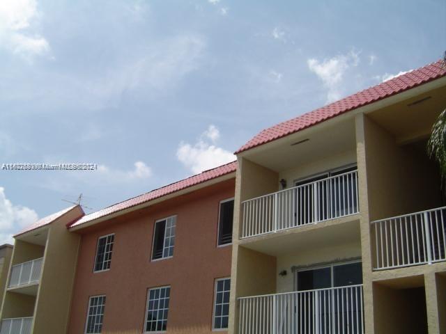 Photo - 5102 NW 79th Ave Condominio Unidad 304