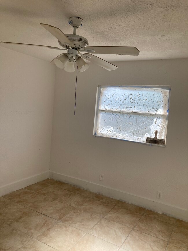 Photo - 416 Margie Ln