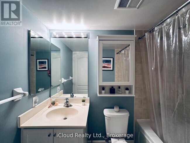 Photo - 2121 Lake Shore Blvd W Unit 813