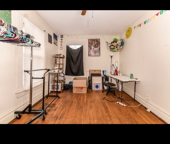 Bedroom 3 - 229 W Downer Pl Unit Apt 2