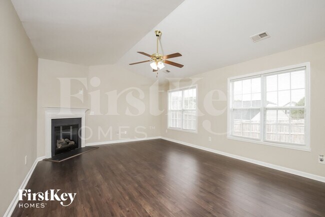 Photo - 4004 Village Park Ct