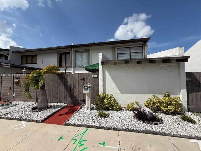Building Photo - 10971 SW 69th Terrace