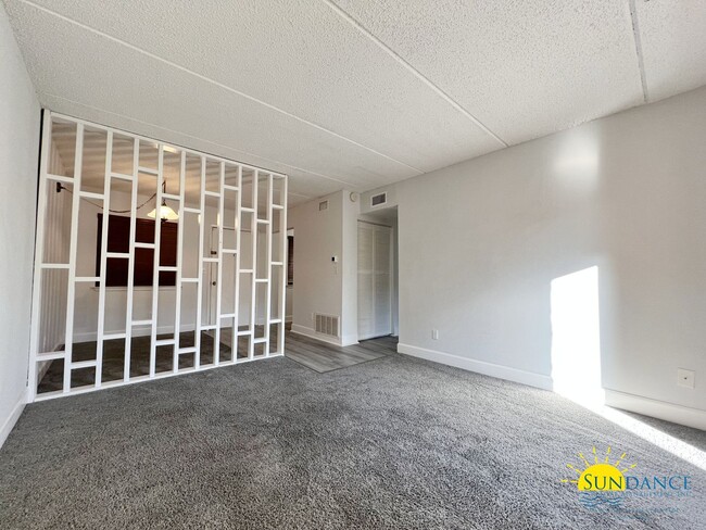 Photo - 1 mile East of Hurlburt AFB, beautiful Cedars condo!