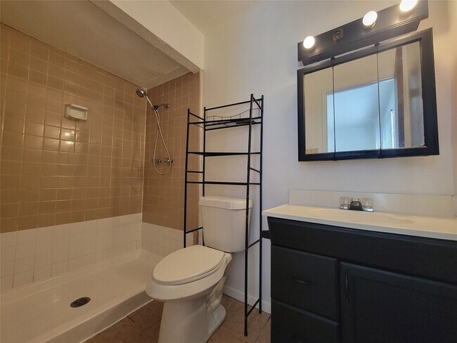 Photo - 424 Green Canyon Dr