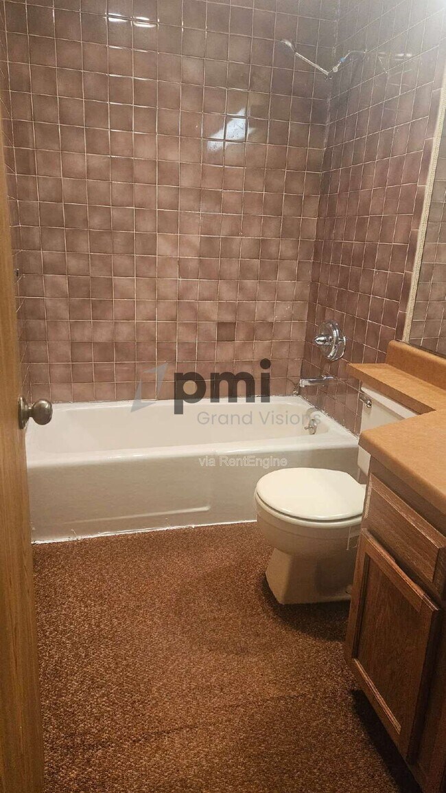 Photo - 955 4th St Unit 2