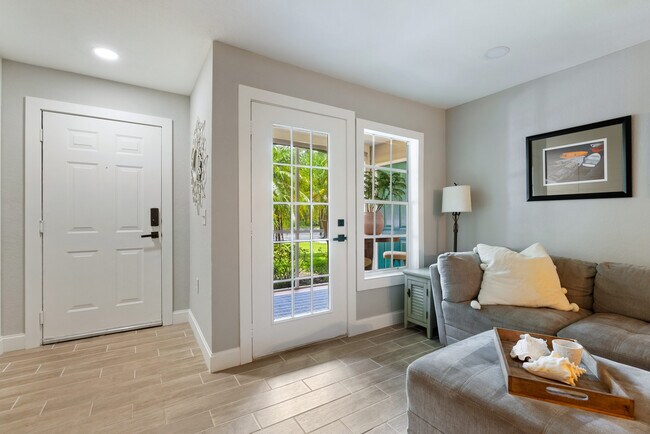 Photo - 7424 Vista Way Unit 104