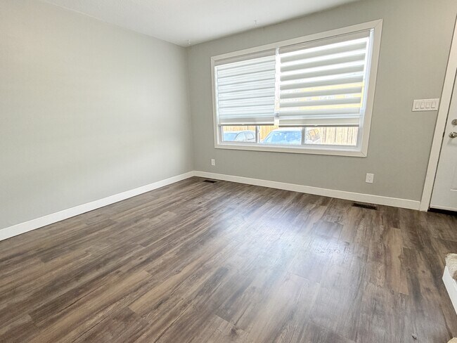 Photo - 225 Queen St Unité 7