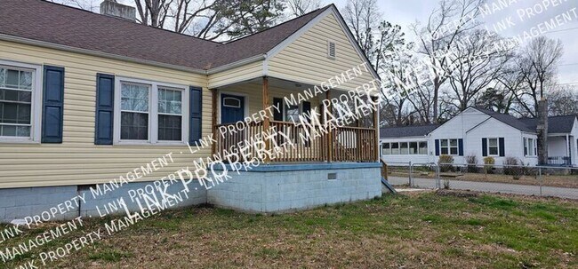 Photo - 129 N Moore Rd