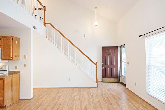 Photo - Pet-Friendly End-Unit Ridgecrest Townhome