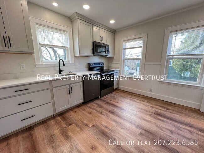 Photo - 249 Lincoln St Unidad -