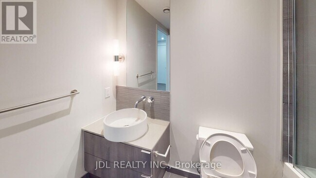 Photo - 161 Roehampton Ave Unité 703