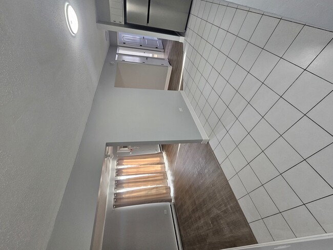 Building Photo - 212 Madison St Unit 3B