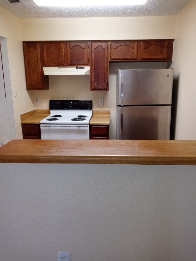 Building Photo - 6702 Everhart Rd Unit A 107