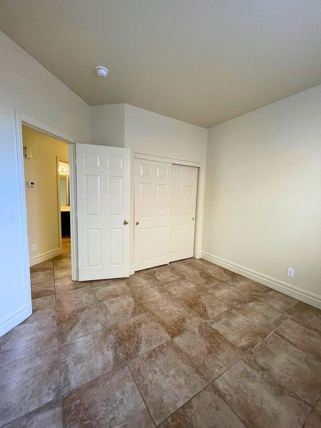 7941 Aviano Pines Ave