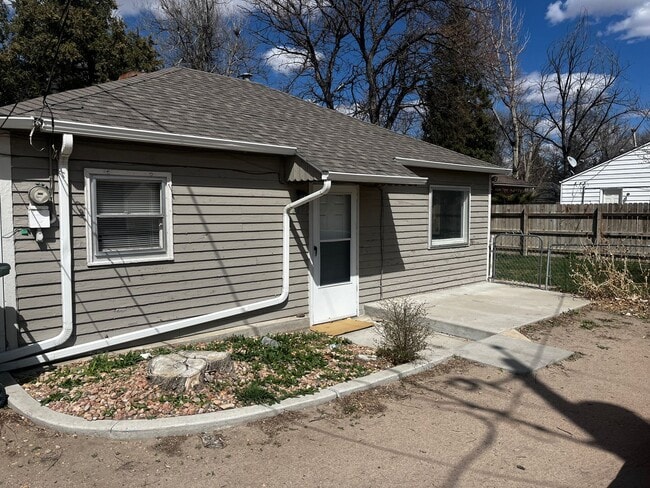 Building Photo - Coming Soon- Dog Friendly Single Family Home For Lease