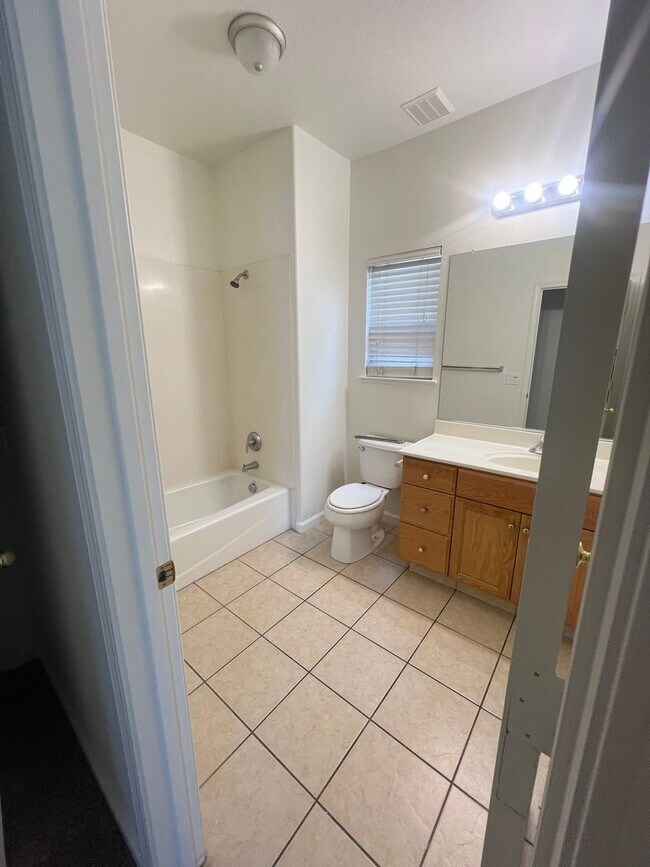 Photo - 1321 Jenner Dr