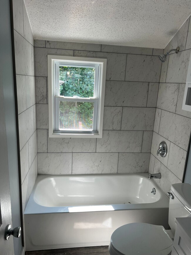 Photo - 494 Black Rock Ave